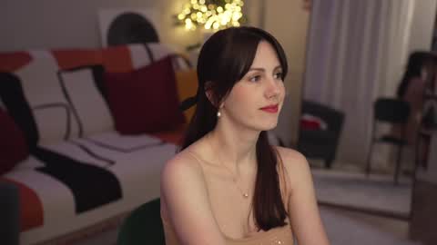 Lili online show from December 29, 2024, 9:20 pm