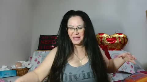 KHALEESI online show from December 3, 2024, 9:56 pm