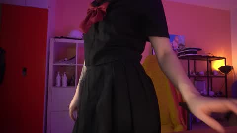 Bramble online show from December 14, 2025, 1:05 pm