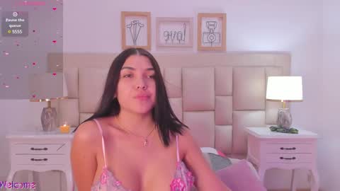 Brenda  online show from February 25, 2025, 7:58 pm