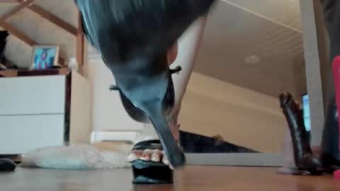 Snapshot of _brendamichel_ chatting on February 25, 2025, 4:10 pm Brenda online show from February 25, 2025, 4:10 pm