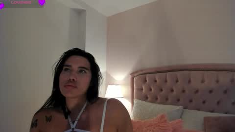 cailyn  online show from November 14, 2025, 10:29 pm