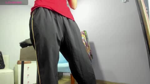  candy jade  online show from November 8, 2025, 12:05 pm