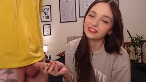 candygirl online show from September 18, 2025, 12:51 pm