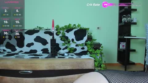 Snapshot of _candym1lky_ chatting on September 10, 2025, 6:46 am _candym1lky_ online show from September 10, 2025, 6:46 am