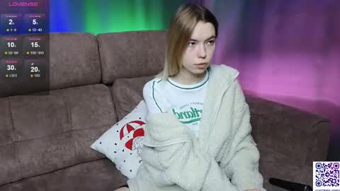 _capybara0_0 online show from February 26, 2025, 9:42 am