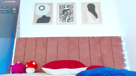 Katy online show from November 22, 2025, 1:26 am