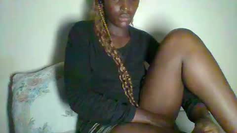 clara online show from February 12, 2025, 7:02 pm