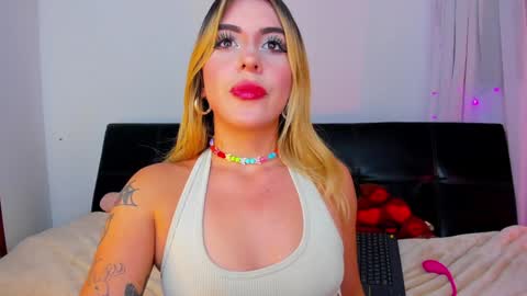  Chloe  online show from February 4, 2025, 1:56 am