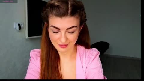 Snapshot of _comefeelme_ chatting on March 6, 2025, 12:19 pm D online show from March 6, 2025, 12:19 pm