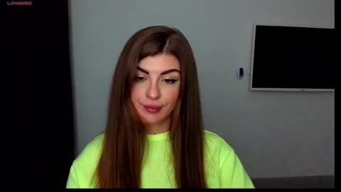 Snapshot of _comefeelme_ chatting on March 12, 2025, 4:13 pm D online show from March 12, 2025, 4:13 pm