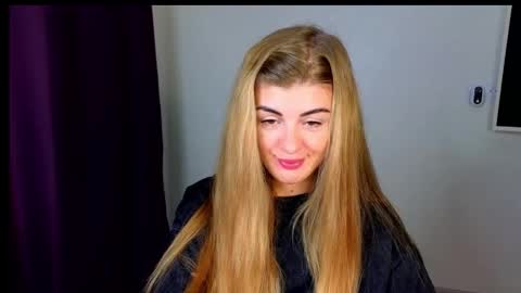 Snapshot of _comefeelme_ chatting on October 15, 2025, 6:02 am D online show from October 15, 2025, 6:02 am