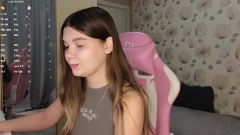 Snapshot of _cute_ice chatting on December 8, 2024, 4:14 am _cute_ice online show from December 8, 2024, 4:14 am