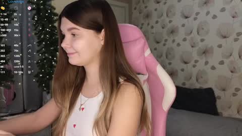 Snapshot of _cute_ice chatting on December 15, 2024, 4:51 am _cute_ice online show from December 15, 2024, 4:51 am