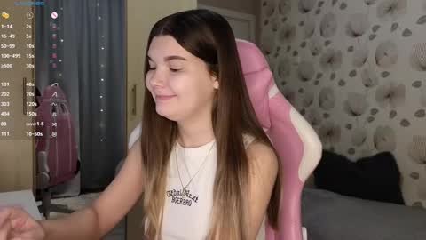 Snapshot of _cute_ice chatting on March 4, 2025, 5:42 am _cute_ice online show from March 4, 2025, 5:42 am