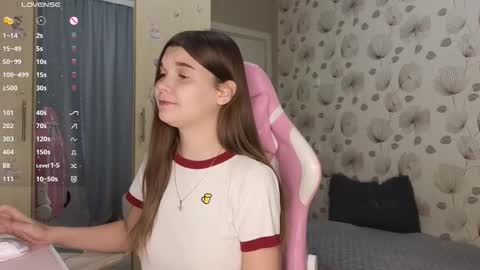 Snapshot of _cute_ice chatting on October 8, 2025, 7:06 am _cute_ice online show from October 8, 2025, 7:06 am