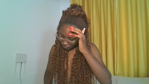 STEPH online show from November 5, 2025, 12:49 pm