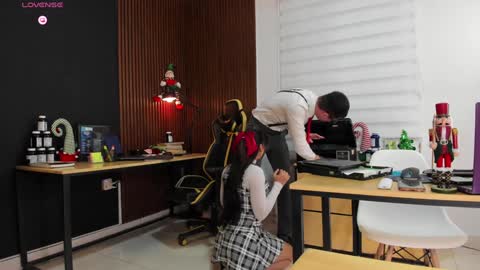 WELCOME TO THE OFFICE online show from December 19, 2024, 6:23 pm