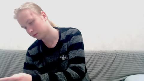 Snapshot of _dash_ chatting on December 21, 2024, 4:57 pm Tony online show from December 21, 2024, 4:57 pm