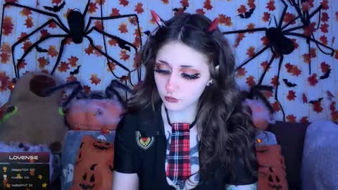 Snapshot of _devilbaby chatting on November 9, 2025, 5:39 am Kate online show from November 9, 2025, 5:39 am