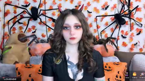 Snapshot of _devilbaby chatting on November 21, 2025, 5:55 pm Kate online show from November 21, 2025, 5:55 pm