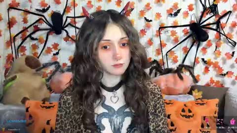 Snapshot of _devilbaby chatting on November 27, 2025, 7:38 pm Kate online show from November 27, 2025, 7:38 pm