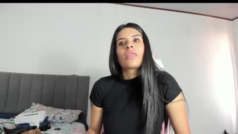 Snapshot of _elektrah chatting on February 10, 2025, 9:04 pm _elektrah online show from February 10, 2025, 9:04 pm