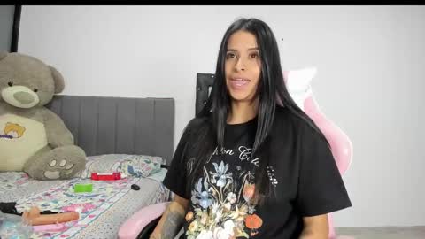 Snapshot of _elektrah chatting on March 11, 2025, 12:22 am _elektrah online show from March 11, 2025, 12:22 am