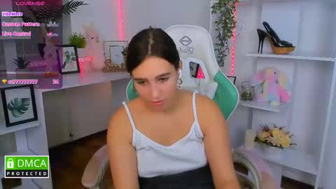 Lizzy  online show from October 26, 2025, 11:31 pm