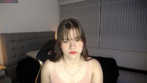 _emaa_ online show from October 19, 2025, 12:39 pm