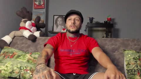 Snapshot of _emilio_escobar chatting on December 28, 2024, 10:36 am Emilio online show from December 28, 2024, 10:36 am