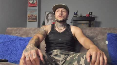 Snapshot of _emilio_escobar chatting on January 10, 2025, 10:50 am Emilio online show from January 10, 2025, 10:50 am