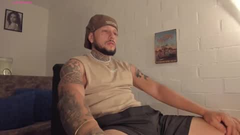 Snapshot of _emilio_escobar chatting on September 11, 2025, 9:31 am Emilio online show from September 11, 2025, 9:31 am