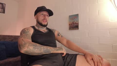 Snapshot of _emilio_escobar chatting on September 21, 2025, 9:55 am Emilio online show from September 21, 2025, 9:55 am