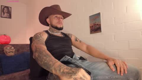 Snapshot of _emilio_escobar chatting on October 12, 2025, 10:36 am Emilio online show from October 12, 2025, 10:36 am