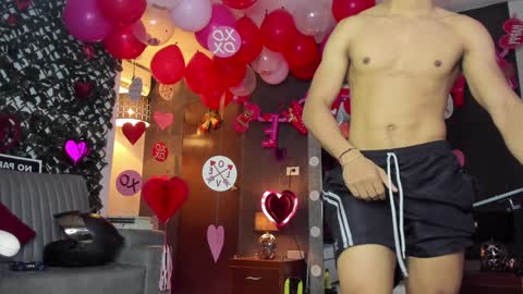  EUFRATES online show from February 8, 2025, 4:04 pm