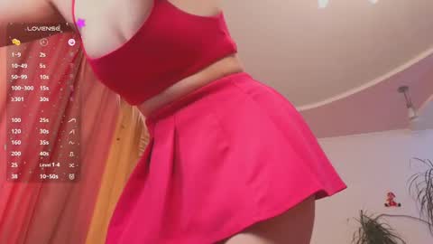 Snapshot of _evellyn_ chatting on January 19, 2025, 6:53 am Evie online show from January 19, 2025, 6:53 am