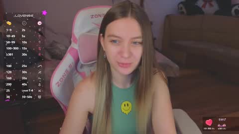 Snapshot of _evellyn_ chatting on January 21, 2025, 3:59 am Evie online show from January 21, 2025, 3:59 am