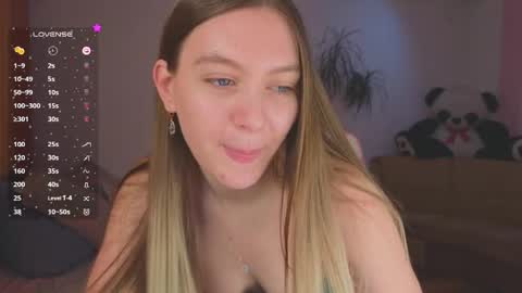 Snapshot of _evellyn_ chatting on January 21, 2025, 7:04 am Evie online show from January 21, 2025, 7:04 am