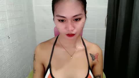 STEFFANNY WELL. online show from December 1, 2025, 2:11 pm