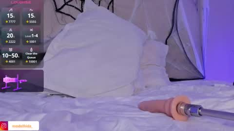 Snapshot of _frida_1 chatting on October 24, 2025, 2:57 pm Frida online show from October 24, 2025, 2:57 pm