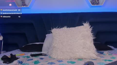 Snapshot of _giarose chatting on February 5, 2025, 9:40 pm Gia Rose online show from February 5, 2025, 9:40 pm