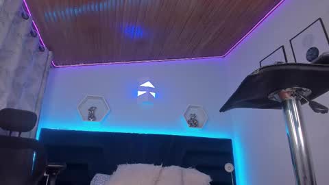 Snapshot of _giarose chatting on February 12, 2025, 9:33 pm Gia Rose online show from February 12, 2025, 9:33 pm