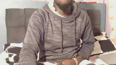 Snapshot of _hairlyboy chatting on October 30, 2025, 10:21 pm _hairlyboy online show from October 30, 2025, 10:21 pm