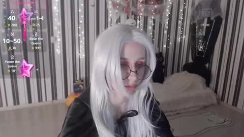 Hannaolotl online show from October 31, 2025, 1:23 pm