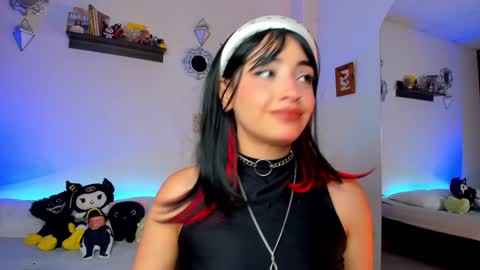 Snapshot of _hotpink chatting on January 6, 2025, 10:47 pm Jenn  online show from January 6, 2025, 10:47 pm