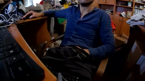 Snapshot of _i_a_m_ chatting on September 16, 2025, 7:20 am _i_a_m_ online show from September 16, 2025, 7:20 am