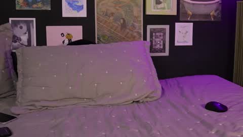 Snapshot of _irene97 chatting on December 14, 2025, 2:28 am Irene online show from December 14, 2025, 2:28 am