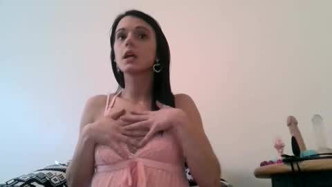 Snapshot of _ittybitty chatting on December 30, 2024, 9:40 pm  ittybitty online show from December 30, 2024, 9:40 pm