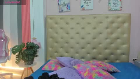 Snapshot of _jade_01 chatting on October 20, 2025, 12:27 pm J A D E online show from October 20, 2025, 12:27 pm